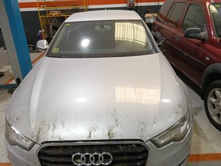 SE VENDE POR PIEZAS AUDI A6 POR GOLPE LATERAL