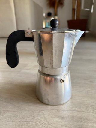 Lote Cafeteras y Tetera