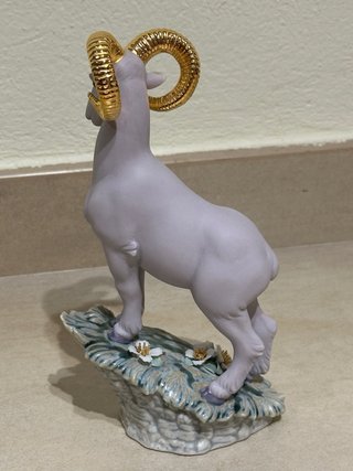 Figura Lladró Carnero Dorado Edición Limitada