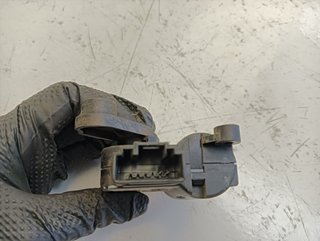 MOTOR APERTURA TRAMPILLAS CLIMATIZADOR AUDI A3 (8