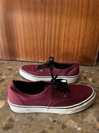 Zapatillas Vans granates
