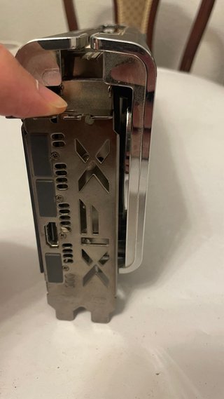 Leer XFX RX 5700 XT THICC III Ultra