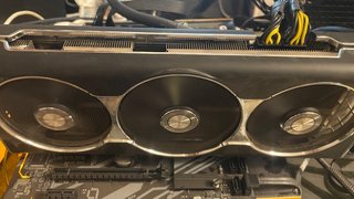 Leer XFX RX 5700 XT THICC III Ultra