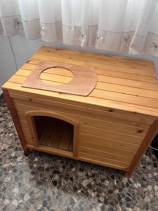 Caseta para perro o gato de madera