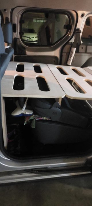 Cama Coche Madera y Tela