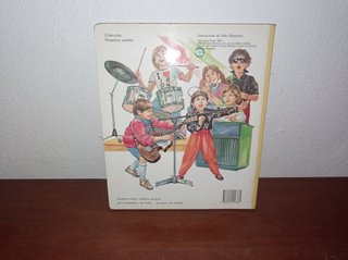 1986 . LIBRO INFANTIL . IRROMPIBLE MONTENA