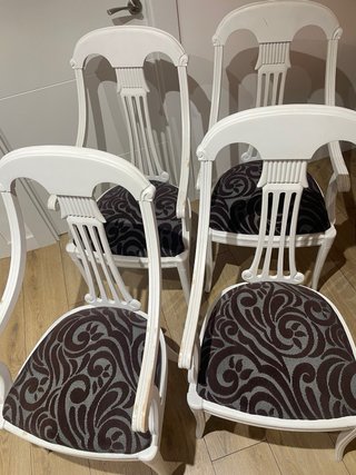 4 sillas de madera blancas