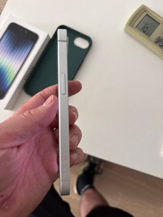 iPhone 16e Batería al 98% Poco uso