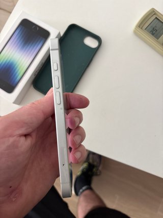 iPhone 16e Batería al 98% Poco uso