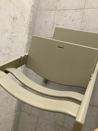 Silla Stokke gris