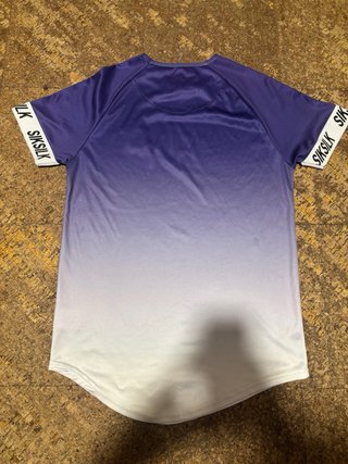 Camiseta SikSilk Degradado Morado y Blanco