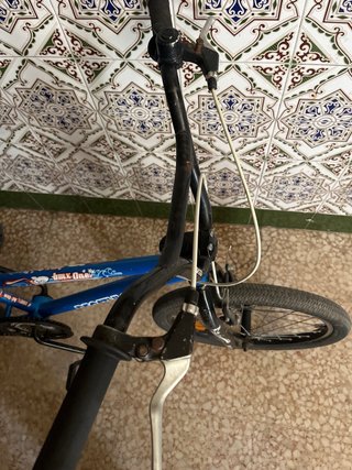 Bicicleta BMX azul Decathlon