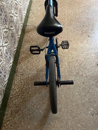 Bicicleta BMX azul Decathlon