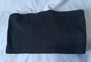 Top negro tipo bandana