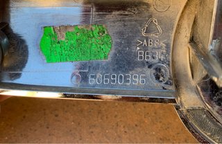 60690396 Embellecedor capo Alfa Romeo 159