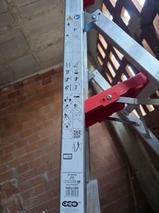 Escalera tijera 9 peldaños