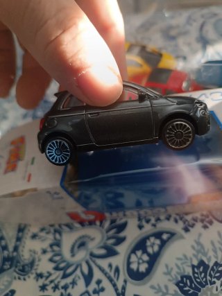Fiat 500 Burago 1/43 in box