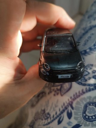 Fiat 500 Burago 1/43 in box