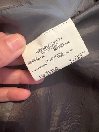 Americana Burberry con cuello de pelo