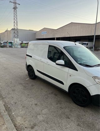 Ford Transit Courier 2017