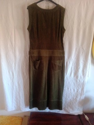 Vestido de pana verde oliva