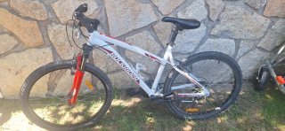 Bicicleta Montaña Rockrider Blanca y Roja