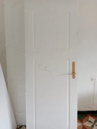 Puertas blancas macizas