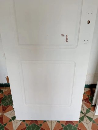 Puertas blancas macizas