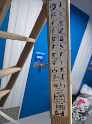 Escalera tijera madera 7 peldaños