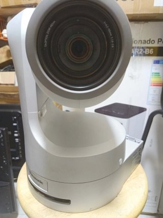 Cámara Panasonic AW-HE100 Full HD