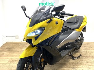 YAMAHA TMAX 560