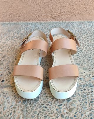 Sandalias plataforma color arena