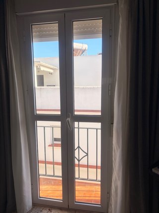 3 Puertas de balcón blancas