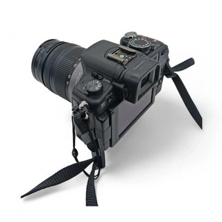 Fotocamera Panasonic Lumix G2 + Obiettivo 14-42 + Caricatore + 2 Batterie