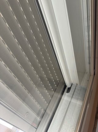 Ventana doble cristal 180x120 Con persianas