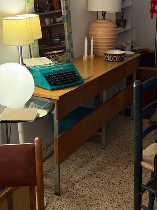 Escritorio vintage instituto madera y metal