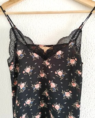 Top blusa Zara floral negro con encaje Talla S