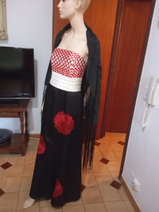 Mantón de Manila Seda Bordado a Mano sin estrenar