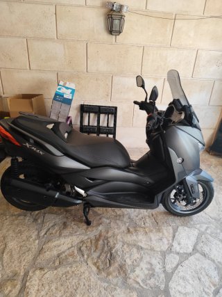 Yamaha XMAX 300 ABS Maxi Scooter
