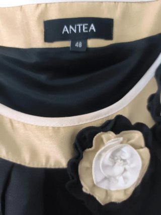 Vestido ANTEA negro y dorado