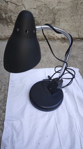 Lámpara de mesa estudio negra