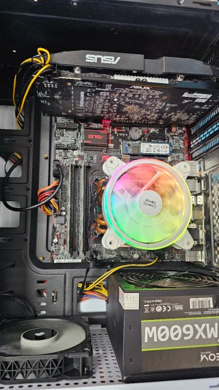 PC Gaming i5-7500 RX 580 8GB 16GB RAM SSD 240GB