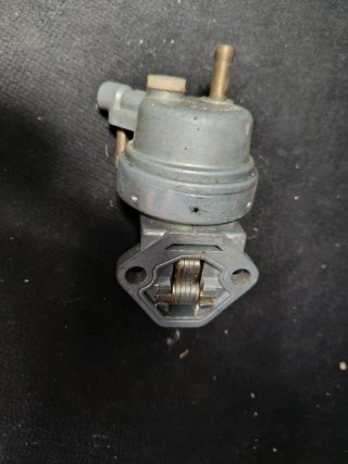 Bomba gasolina mecánica. Para Seat 600 o Fiat 127.