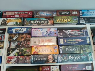 Juegos de mesa 2: pregunta disponibilidad y precio