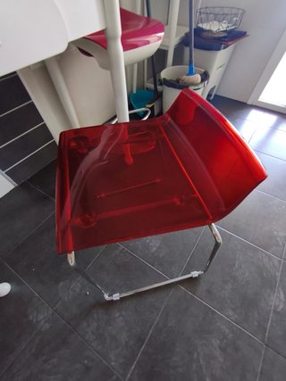 Mesa de cocina con cajón y 3 taburetes