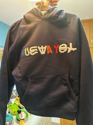 Sudadera Nueva Yol Bad Bunny Zara tallas S,M,L