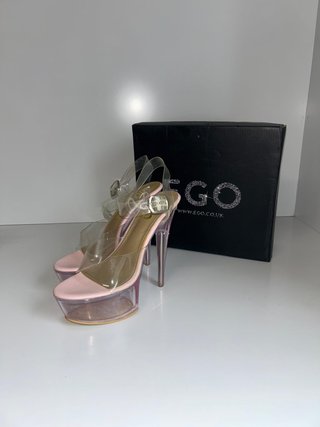 Tacones NUEVOS Talla 37 con Caja