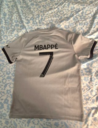 Camiseta Jordan PSG QATAR AIRWAYS-Gris. de segunda mano por 4 EUR