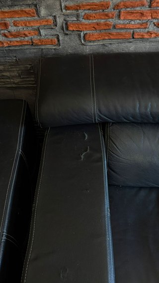 Sofá cama de piel negro