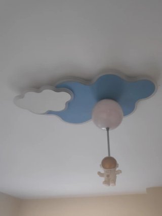 Lámpara infantil nube astronauta